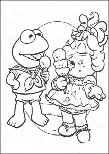 Baby Kermit and Piggy eating ice cream